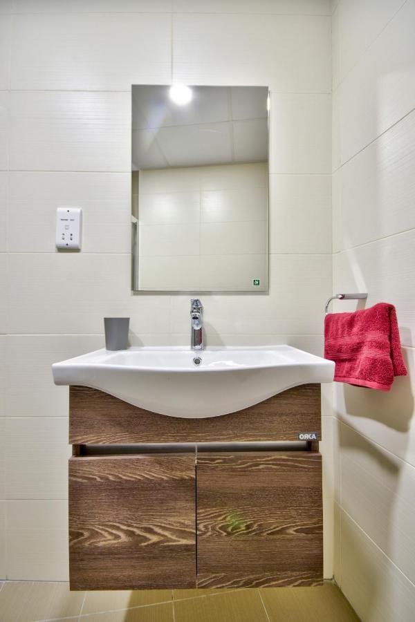 Central Suites St. Julian'S الغرفة الصورة